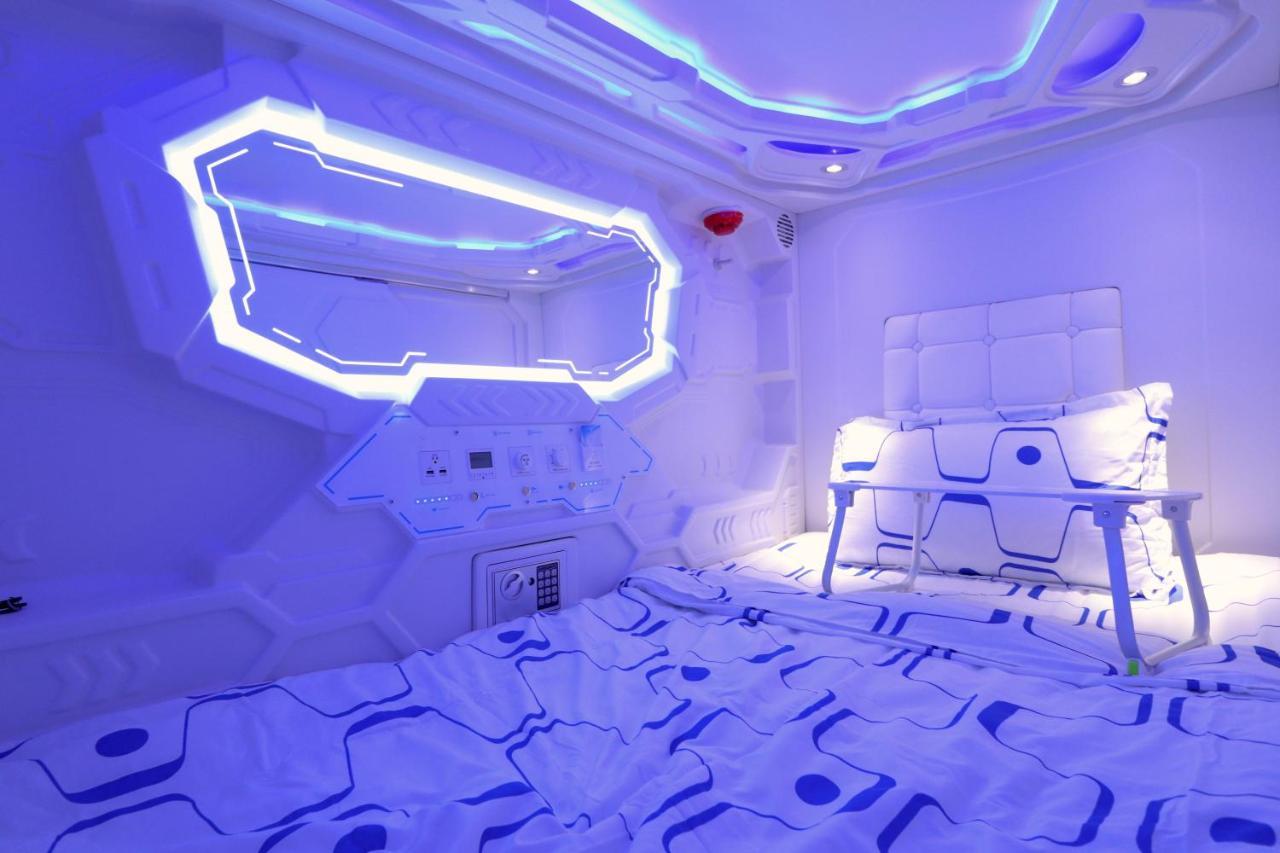 Jc Space Capsule Hotel Kuah Zewnętrze zdjęcie