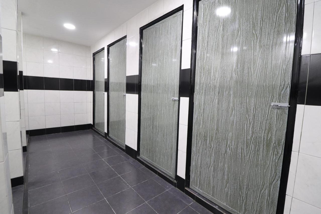 Jc Space Capsule Hotel Kuah Zewnętrze zdjęcie